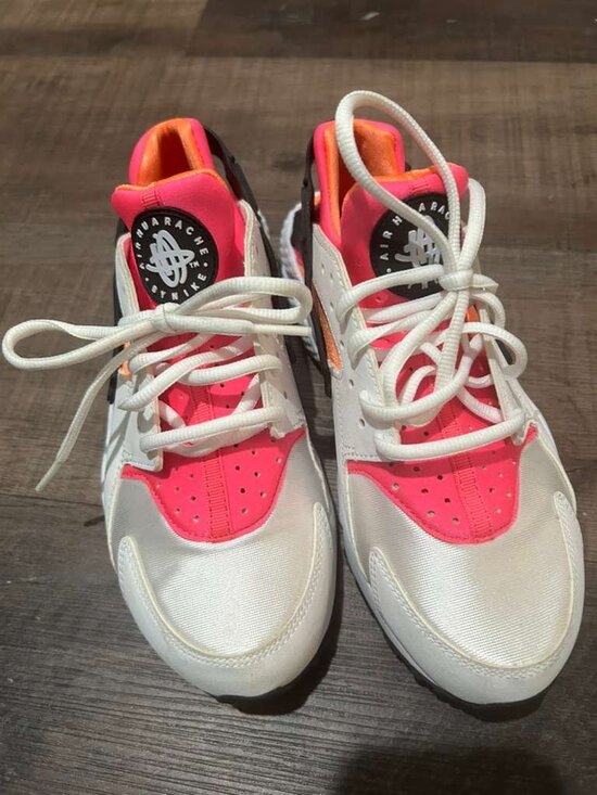 Nike Shoes - New Nike Air Huarache Sneakers White Pink Orange Women’s Shoes Like New